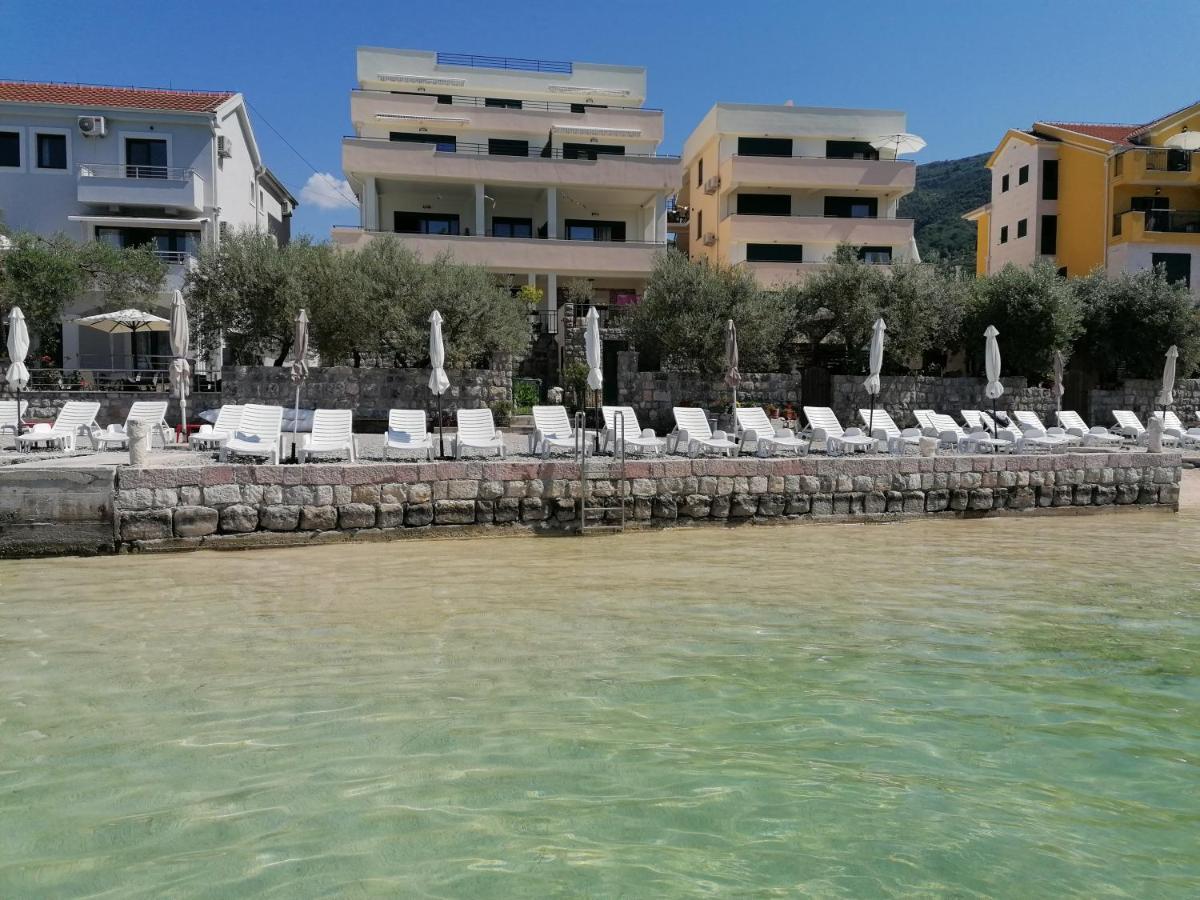 Olea Apartment Tivat Bagian luar foto