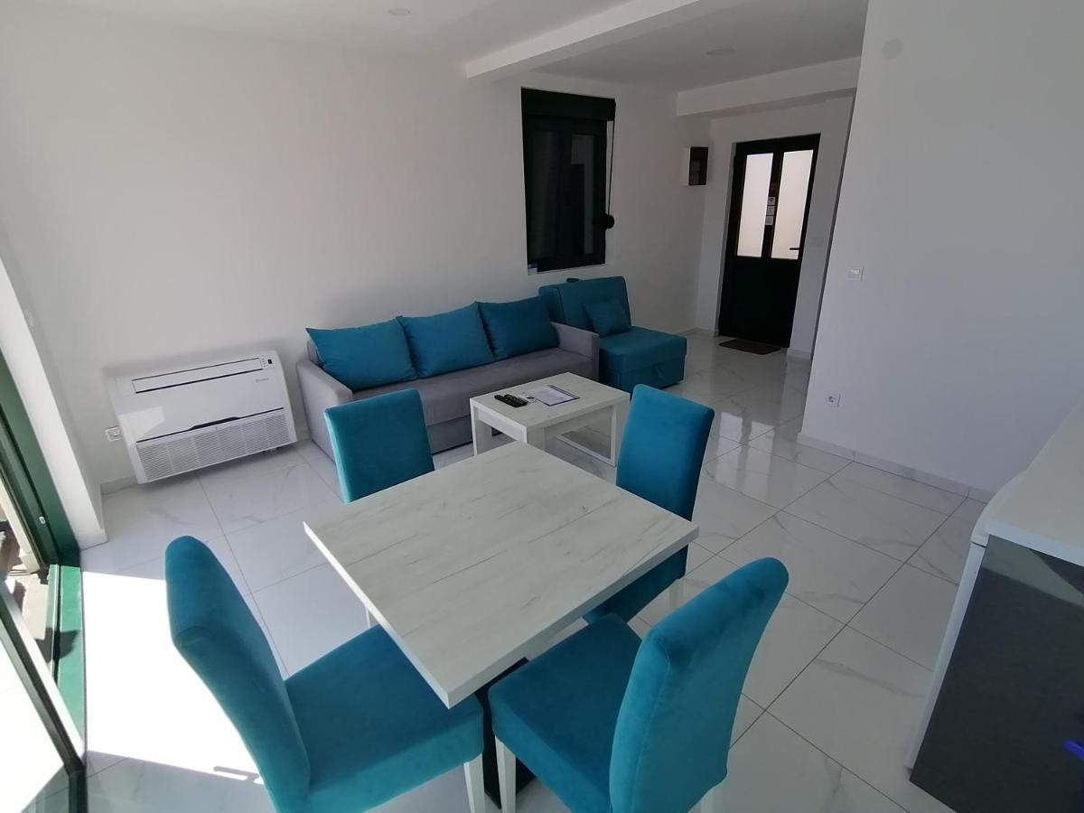 Olea Apartment Tivat Bagian luar foto