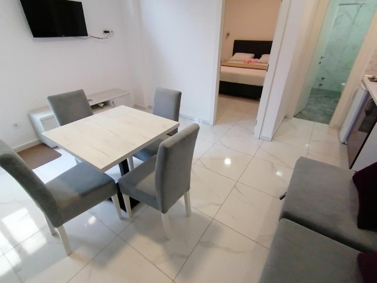 Olea Apartment Tivat Bagian luar foto