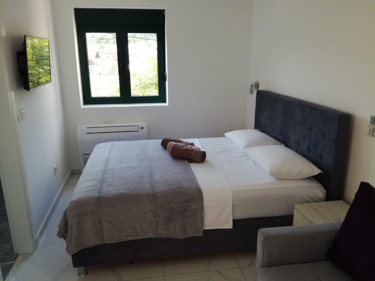 Olea Apartment Tivat Bagian luar foto