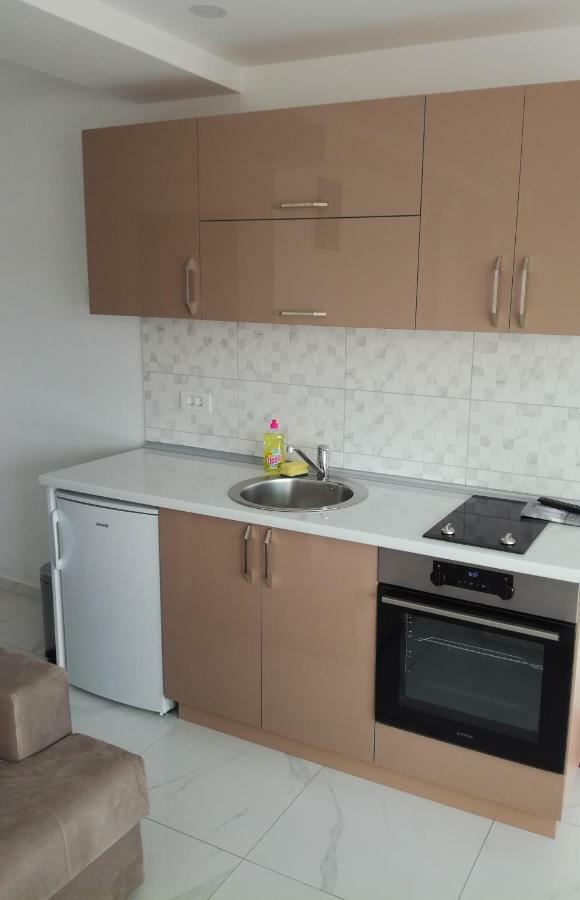 Olea Apartment Tivat Bagian luar foto