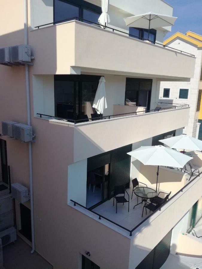 Olea Apartment Tivat Bagian luar foto